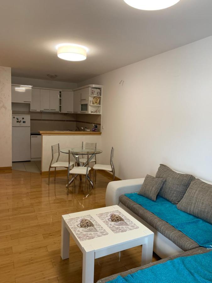 Apartman 16 Daire Ruma Dış mekan fotoğraf